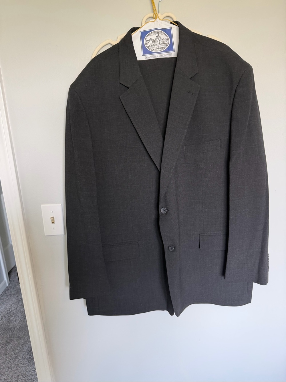 Men's Classic Grey Suit Coat - Timeless Tailoring